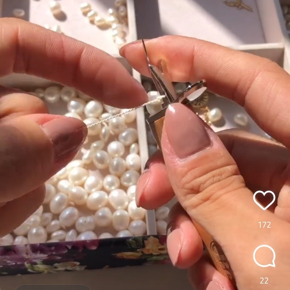 Handmade Real Pearl Initial Necklace – Unique and Personalized Elegance - Picture 7 of 8